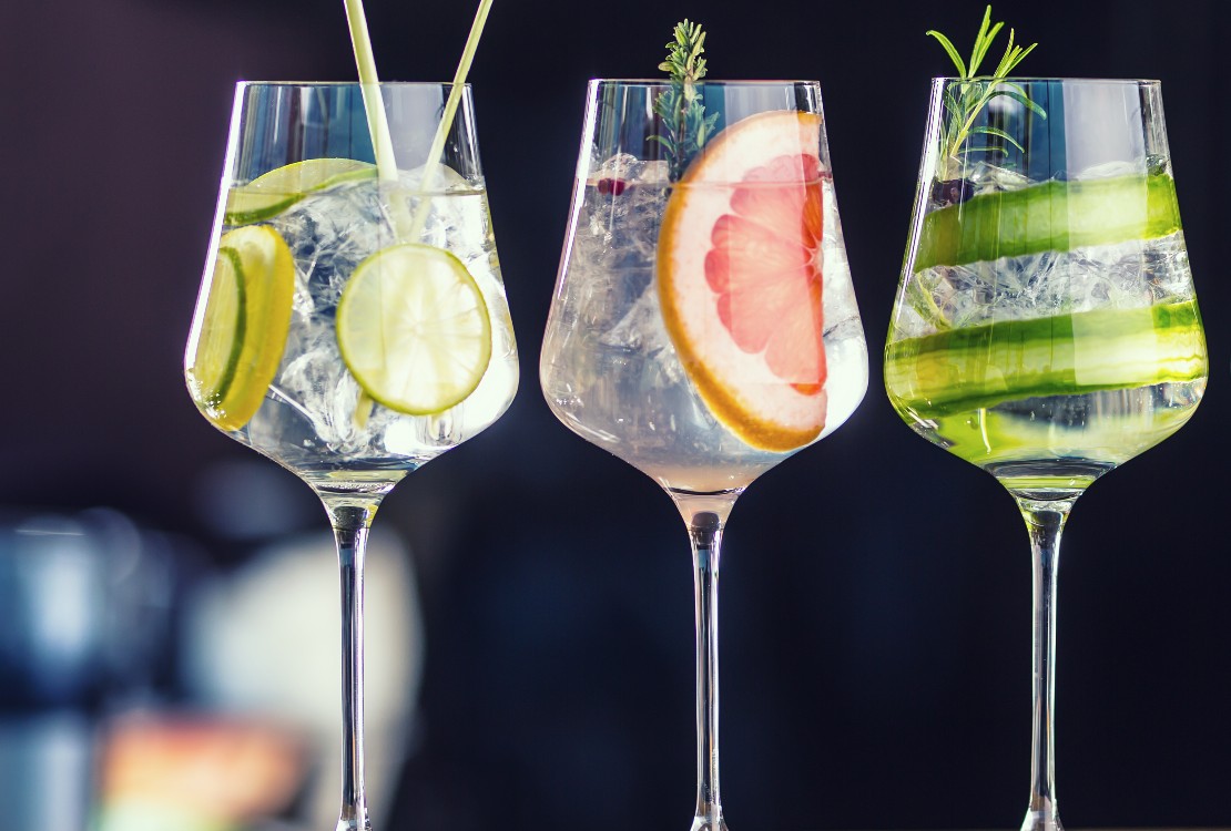 Cocktails & Mocktails